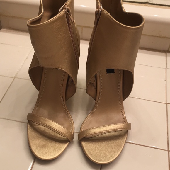 Sophia and Lee bootie - Picture 3 of 6